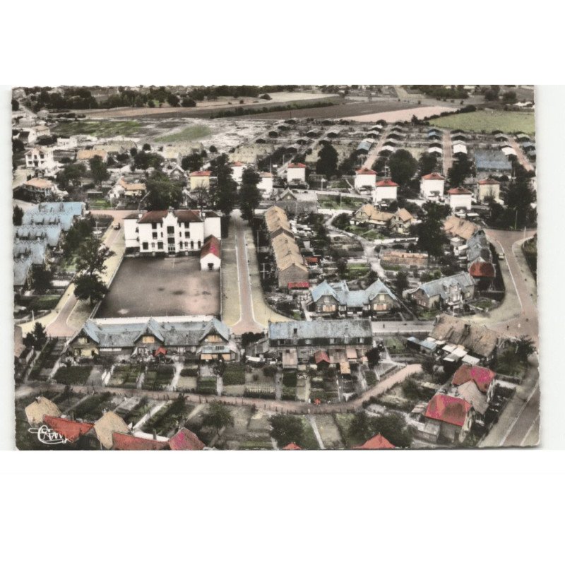 MONTIGNY: centre, école maternelle vue aérienne 10X15 - très bon état
