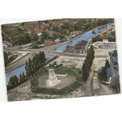 MASNIERES: monument nouveau pont, cinex ricard vue aérienne 10X15 - très bon état