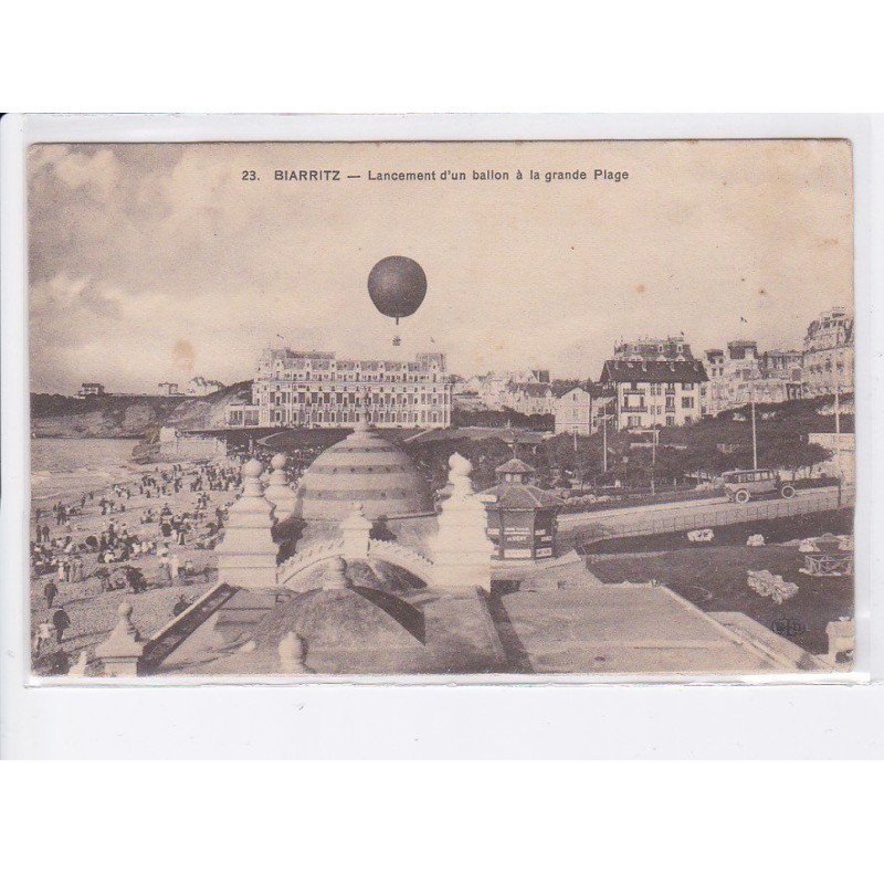 BIARRITZ: lancement d'un ballon à la grande plage - état