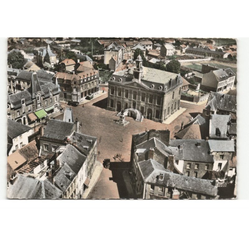 LANDRECIES: l'hôtell de ville vue aérienne 10X15 - très bon état