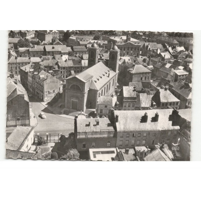LANDRECIES: le centre vue aérienne 10X15 - très bon état