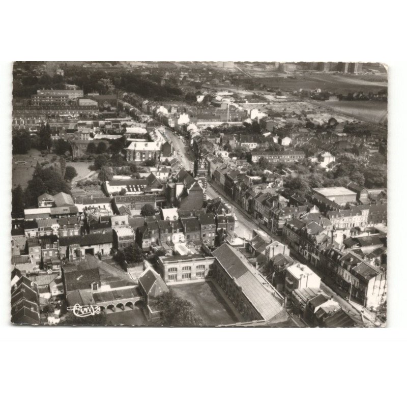 LOOS: rue du maréchal Foch vue aérienne 10X15 - très bon état
