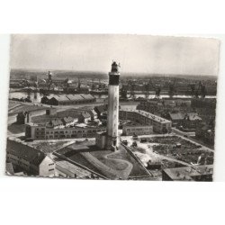 CALAIS: le phare vue aérienne 10X15 - très bon état
