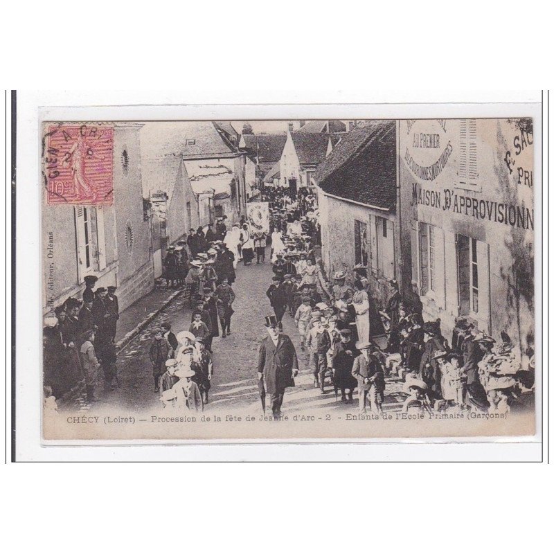 CHECY : procession de la fete de jeanne d'arc, enfant de l'ecole primaire, garcon - tres bon etat