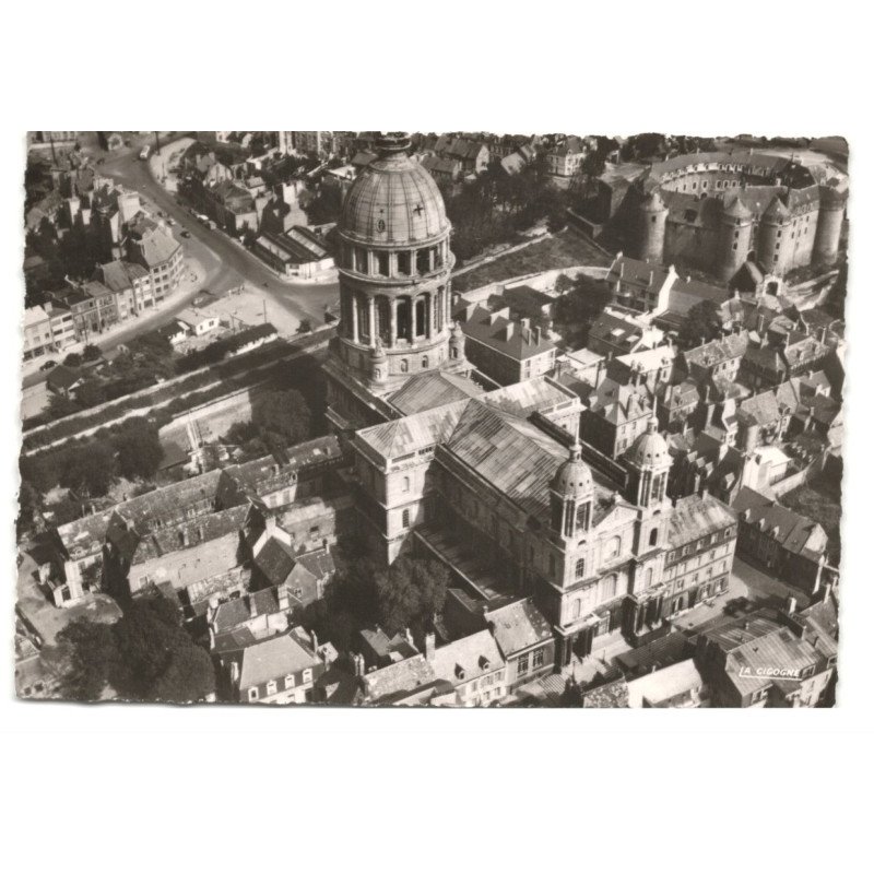 BOULOGNE-sur-MER: vue panoramique de la cathédrale et du château vue aérienne 10X15 - très bon état