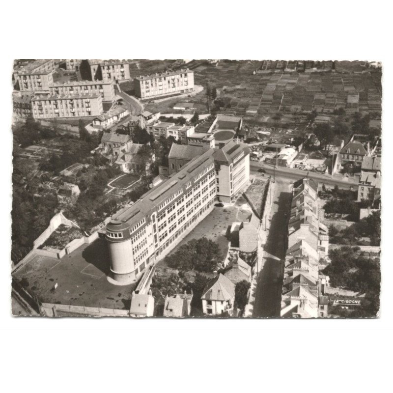 BOULOGNE-sur-MER: institution haffreingue chanlaire et le parc des quatre moulins vue aérienne 10X15 - très bon état
