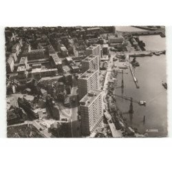 BOULOGNE-sur-MER: le quai gambetta et le centre vue aérienne 10X15 - très bon état