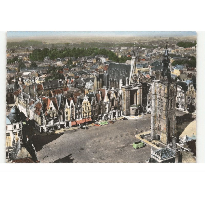 BETHUNE: le beffroi et l'hôtel de ville vue aérienne 10X15 - très bon état
