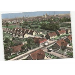 BERGUETTE: la grande rue vue aérienne 10X15 - très bon état