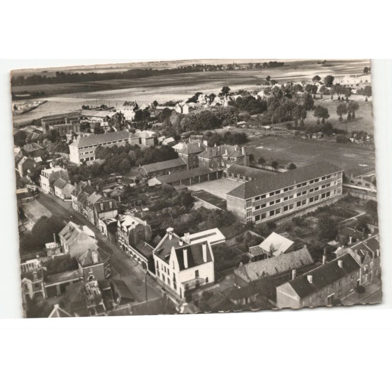 BAPAUME: les écoles vue aérienne 10X15 - très bon état