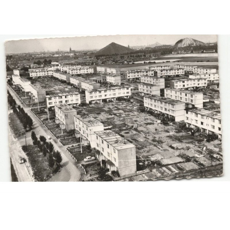 AVION: cités camus vue aérienne 10X15  - très bon état
