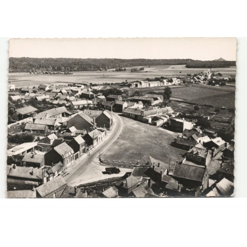 ALLOUAGNE: place jean-jaures vue aérienne 10X15  - très bon état