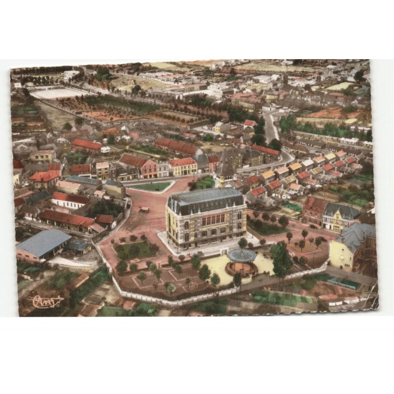 BRUAY-en-ARTOIS: l'hôtel de ville vue aérienne 10X15  - très bon état