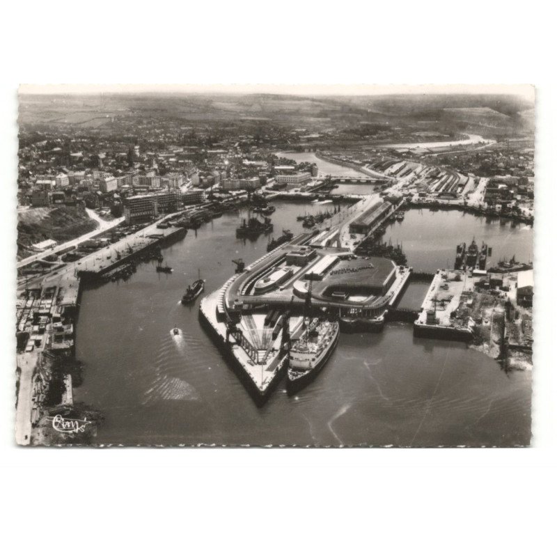 BOULOGNE-sur-MER: la nouvelle gare maritime vue aérienne 10X15  - très bon état
