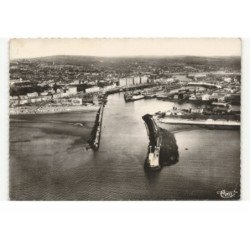 BOULOGNE-sur-MER: vue générale, l'entrée du port, vue aérienne 10X15  - très bon état