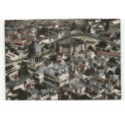 BOULOGNE-sur-MER: la cathédrale, le château vue aérienne 10X15  - très bon état