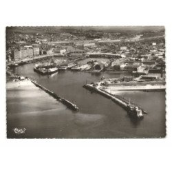 BOULOGNE-sur-MER: l'entrée du port, vue générale, vue aérienne 10X15  - très bon état