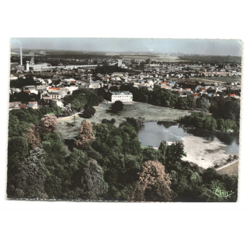 OIGNIES: le château (centre de réadaptation professionnelle) vue aérienne 10X15  - très bon état