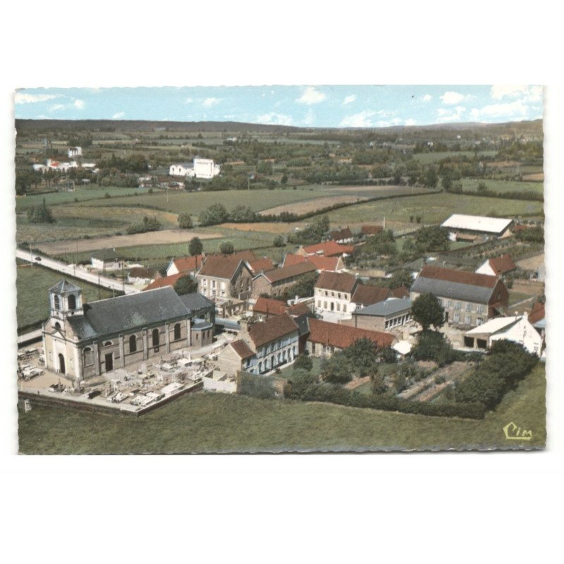 MOULLE: l'église vue aérienne 10X15 - très bon état