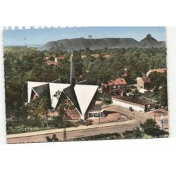 LIBERCOURT: l'église vue aérienne 10X15 - très bon état