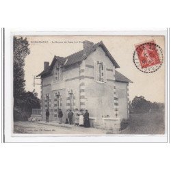 BOISGIBAULT : le bureau de poste - tres bon etat