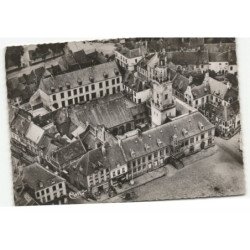 HESDIN: l'hôtel de ville vue aérienne 10X15 - très bon état