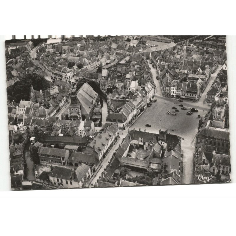 HESDIN: l'église notre-dame la grand' place vue aérienne 10X15 - très bon état