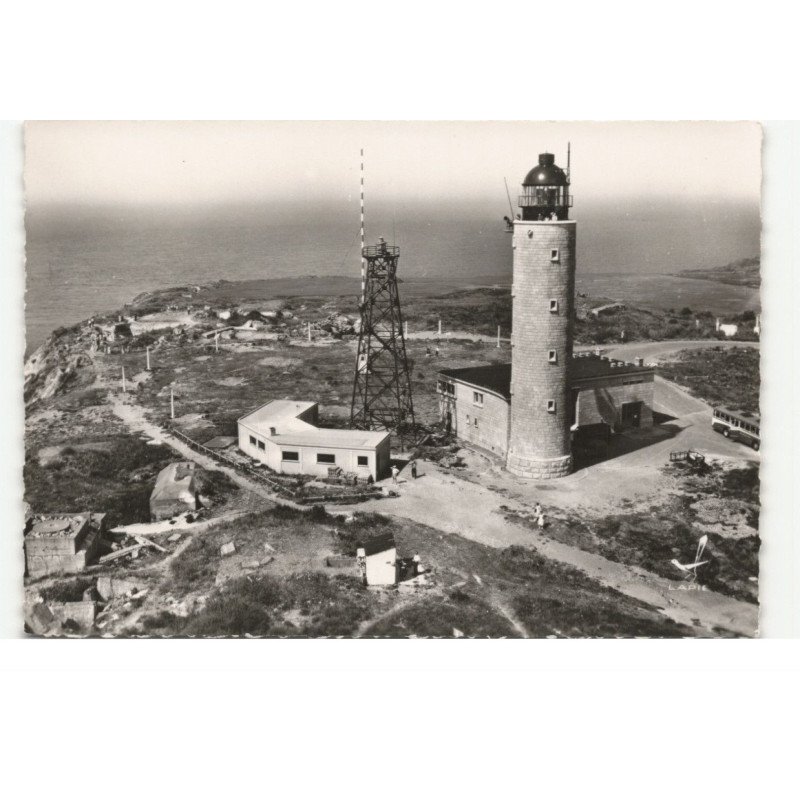 LE CAP GRIS-NEZ: le phare le plus puissant de france vue aérienne 10X15 - très bon état