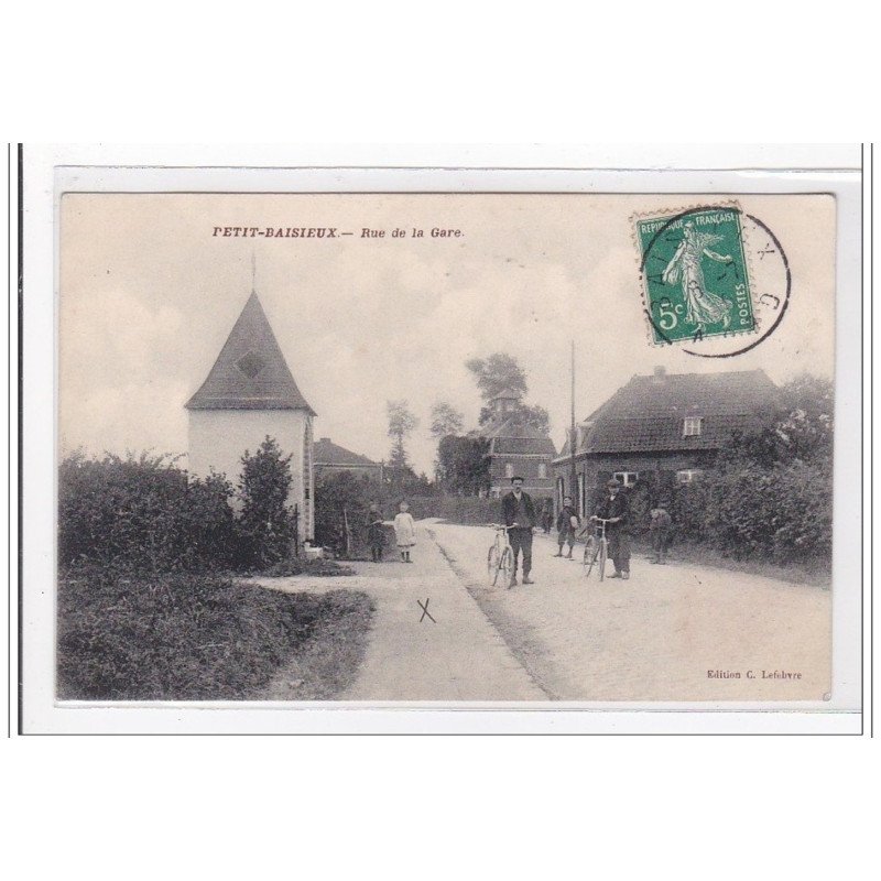 PETIT-BAISIEUX : rue de la gare - tres bon etat