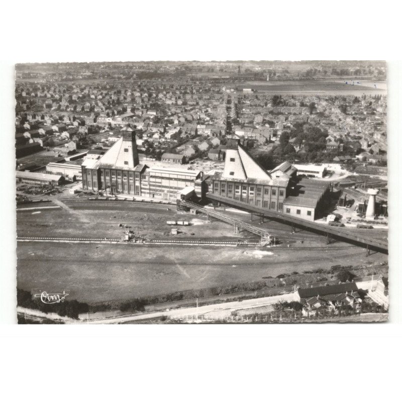 FOUQUIERES-les-LENS: fosses 3 et 15 vue aérienne 10X15 - très bon état