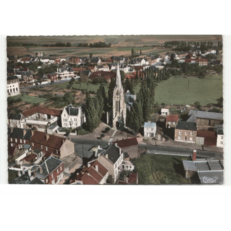 VIMY: l'église vue aérienne 10X15 - très bon état
