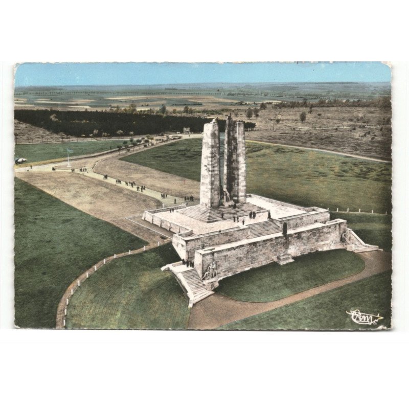 VIMY: le monument canadien vue aérienne 10X15 - très bon état