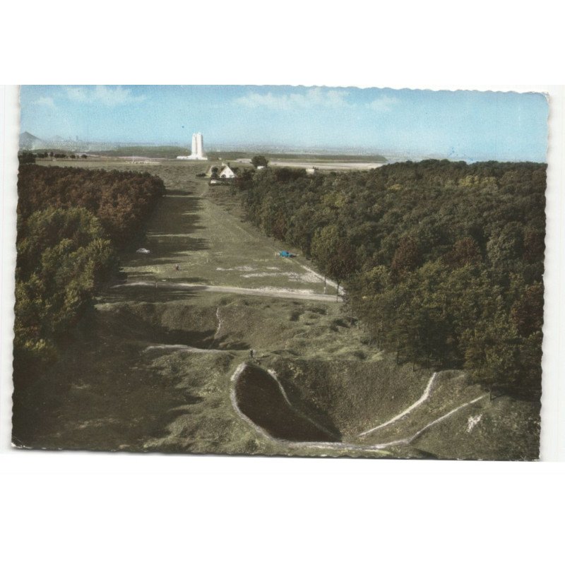VIMY: le memmorial canadien de vimy vue aérienne 10X15 - très bon état