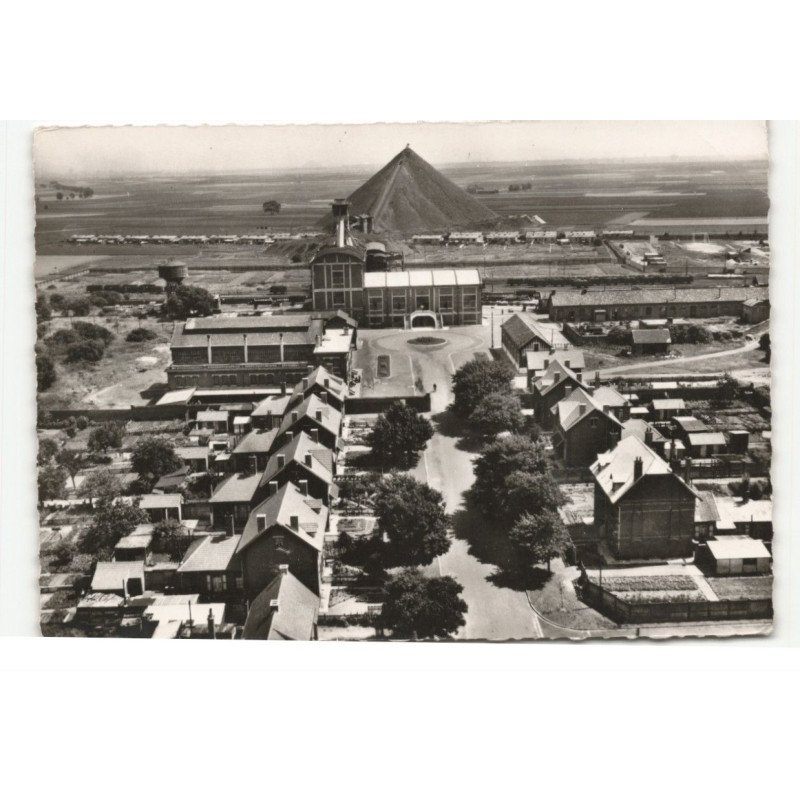 VERMELLES: la fosse n°4, vue générale vue aérienne 10X15 - très bon état