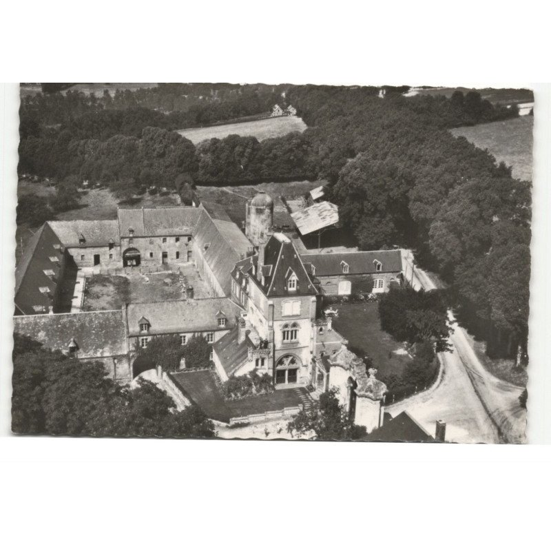 TORTEFONTAINE: abbaye de dommartin vue aérienne 10X15 - très bon état