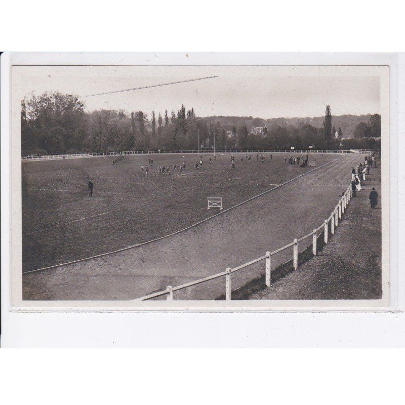 BOURSE: le stade de la marche, le terrain de rugby - très bon état