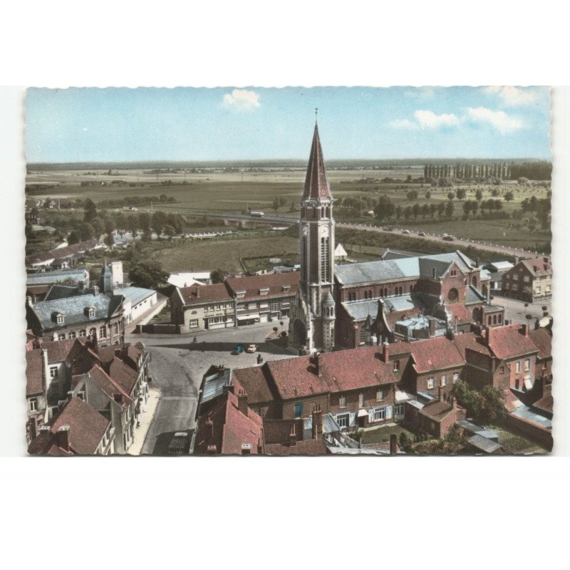 SAINT-VENANT: l'église, la poste vue aérienne 10X15 - très bon état
