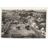 SOUCHEZ: la place de la mairie vue aérienne 10X15 - état