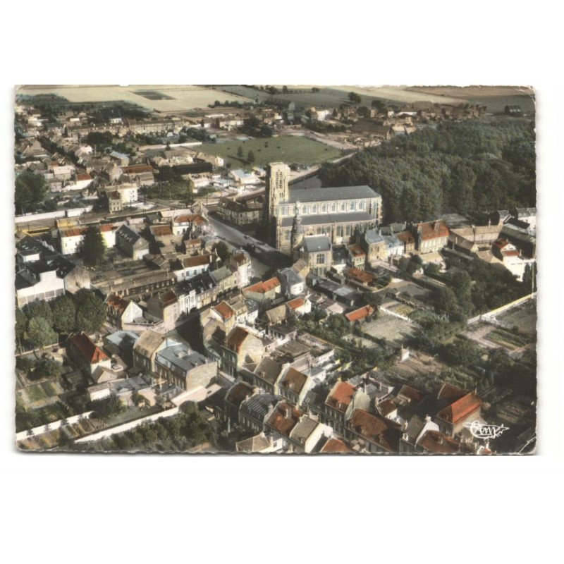 WAMBRECHIES: vue générale, église saint-vaast vue aérienne 10X15 - très bon état