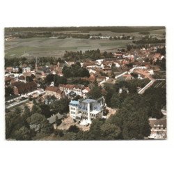 WAHAGNIES: vue générale, le château vue aérienne 10X15 - très bon état