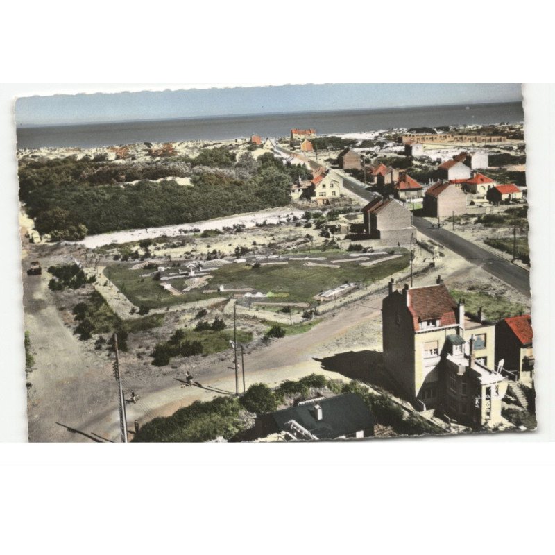 ZUYDCOOTE: rue de valenciennes et le golf miniature vue aérienne 10X15 - très bon état