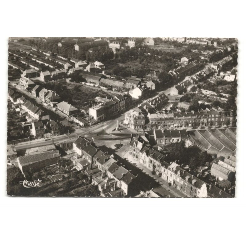 VALENCIENNES: la pyramide vue aérienne 10X15 - très bon état