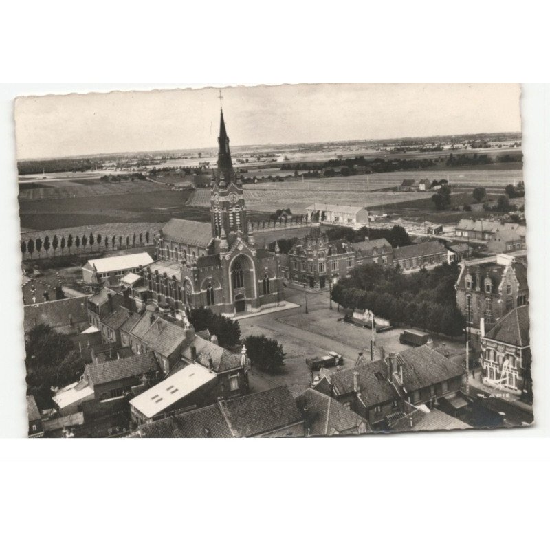 VIEUX BERQUIN: église saint-barthelémy vue aérienne 10X15 - très bon état