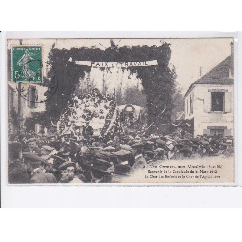 LES ORMES-sur-VOULZIE: souvenir de la cavalcade du 31 mars 1912 char des enfants et agriculture - très bon état