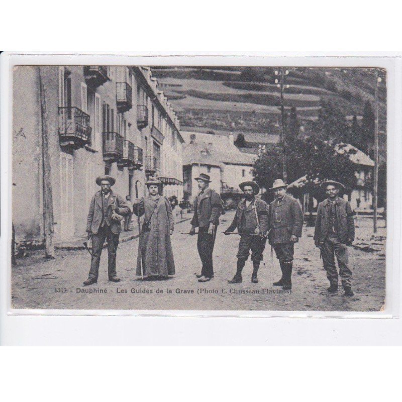 LA GRAVE: les guides de la grave - très bon état