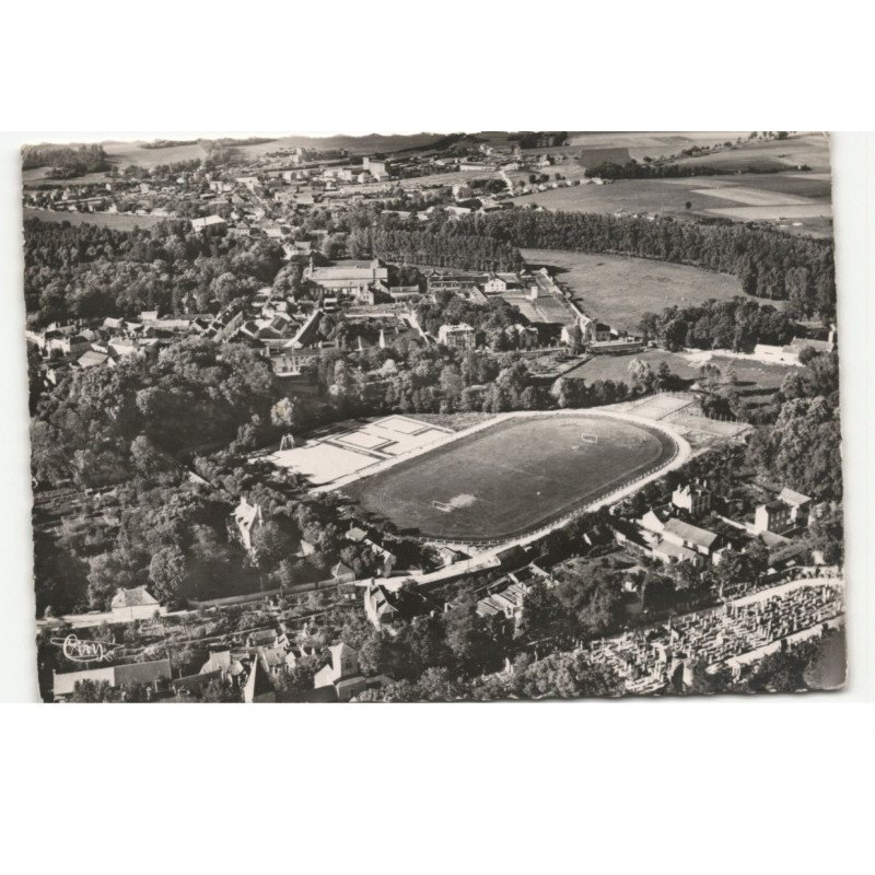 CHATILLON-sur-SEINE: le terrain de sport vue aérienne 10X15 - très bon état