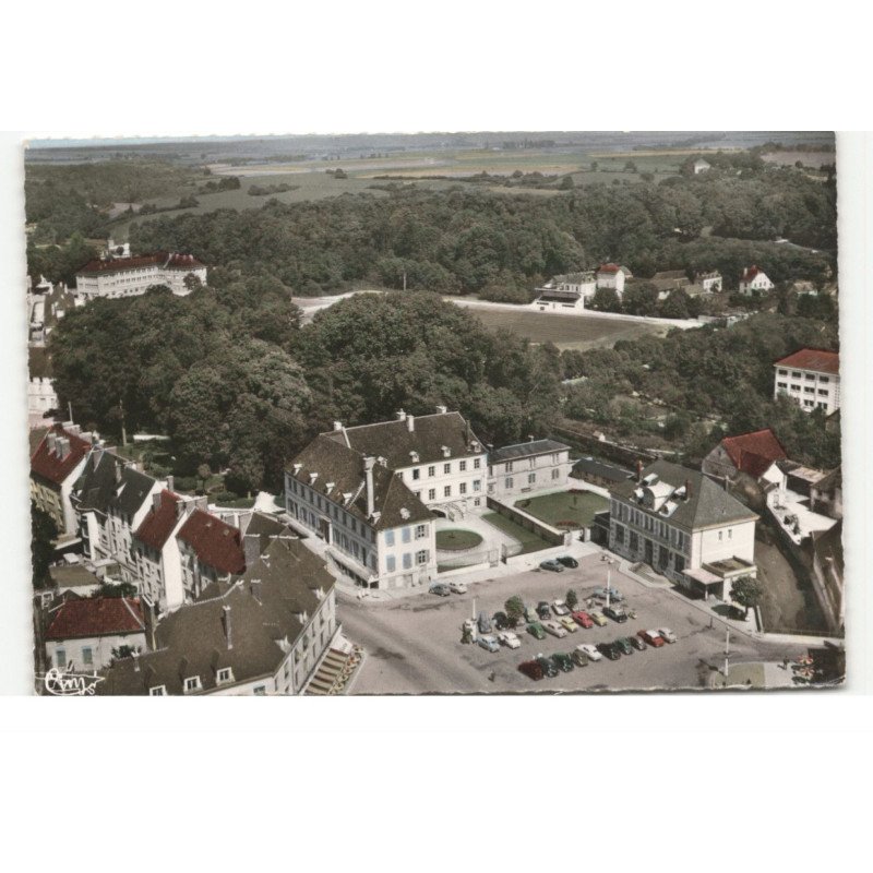 CHATILLON-sur-SEINE: place de l'hôtel de ville et le stade vue aérienne 10X15 - très bon état