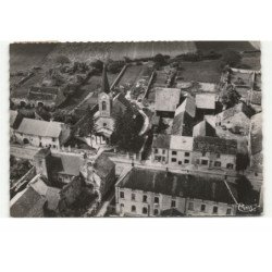 CHANCEAUX: sur la place de l'église vue aérienne 10X15 - très bon état