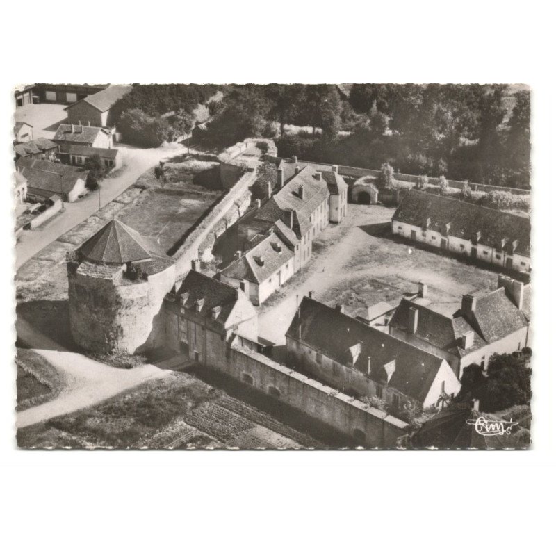 AUXONNE: du vieux château vue aérienne 10X15 - très bon état