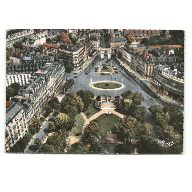 DIJON: place darcy vue aérienne 10X15 - très bon état